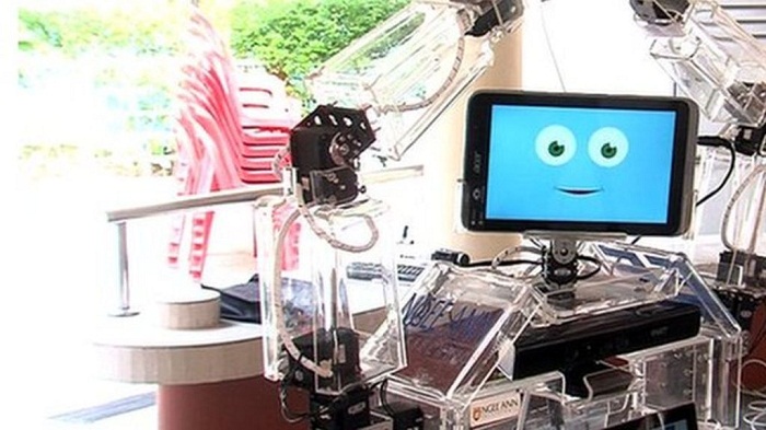 Singapore`s robot exercise coach for the elderly - VIDEO